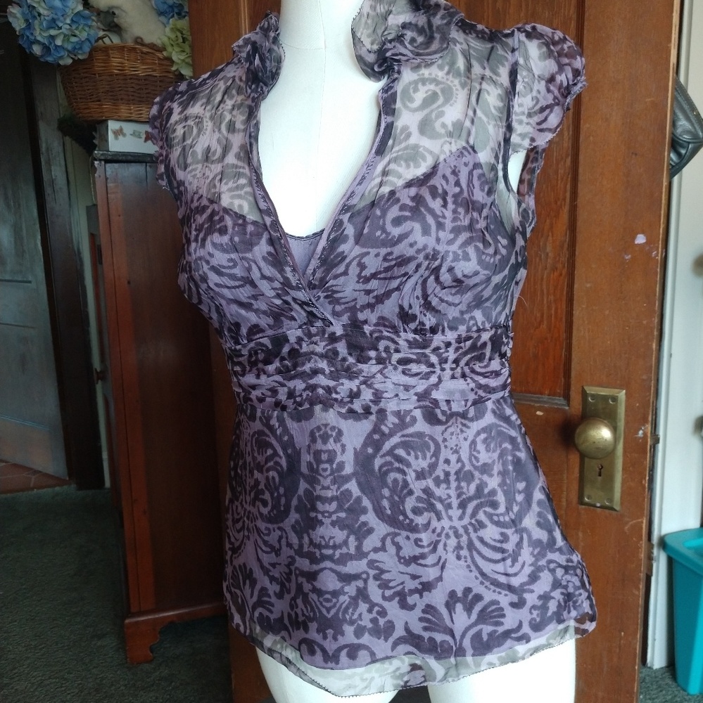 Eliie Tahari Blouse like new sz 2